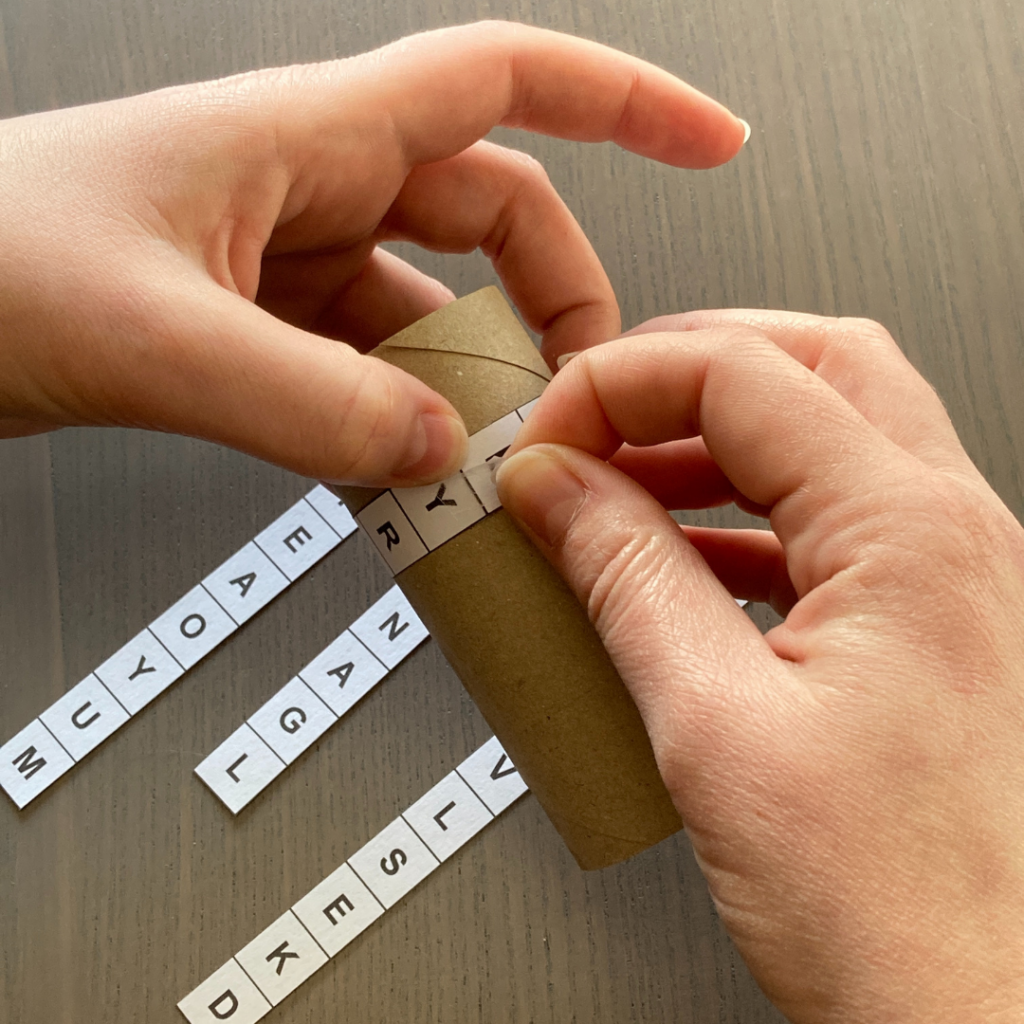 Puzzles And Assignments For A DIY Escape Room Escapegame